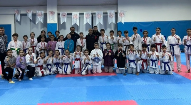Afyonkarahisar'da Karate Yıldızlar İl Şampiyonası tamamlandı