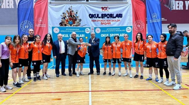 Afyonkarahisar Genç Kızlar Okul Sporları Futsal Müsabakaları tamamlandı