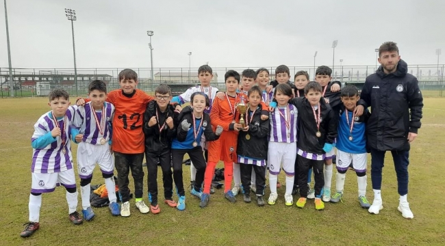 Afyonspor U12'de bölge şampiyonu oldu