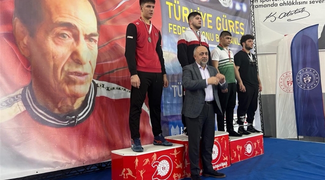  Bilal Tabur U17 Grekoromen Güreş Türkiye Şampiyonası devam ediyor