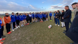Alper Yağcı'dan Afyon kadın futbol takımına destek sözü