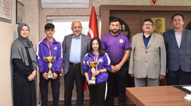 Masa Tenisi Gençlig Bölge Şampiyonasında Afyonkarahisarlı Sporculardan Büyük Başarı
