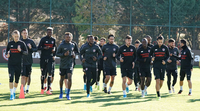 GAZİANTEP FK KAMP İÇİN ROTAYI AFYONKARAHİSAR'A ÇEVİRDİ